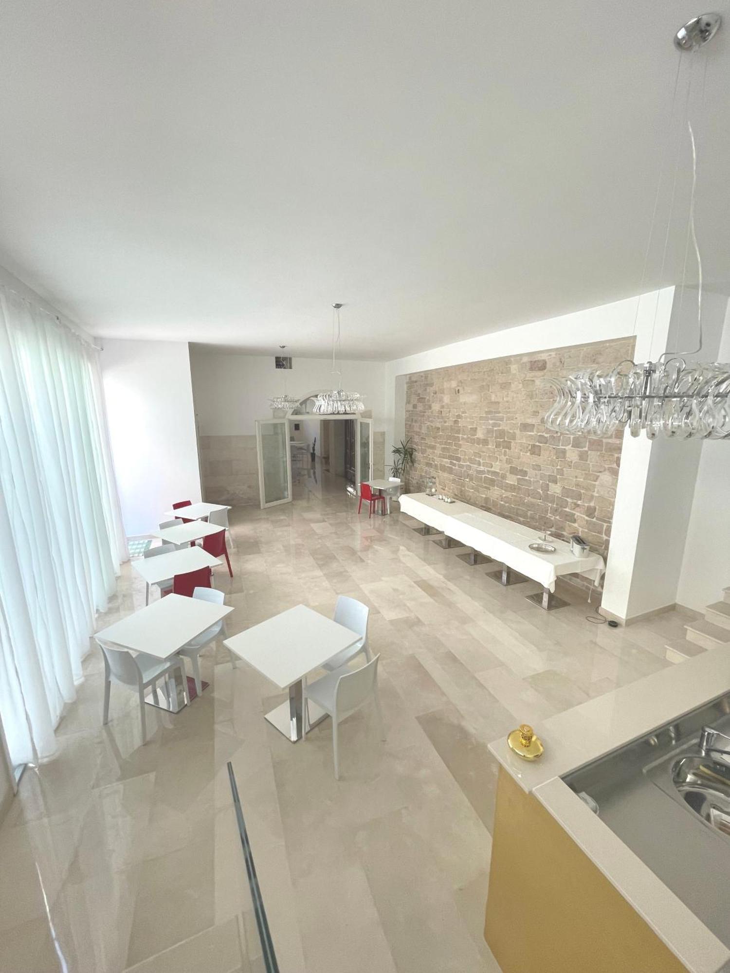 산니칸드로디바리 Augustea B&B 외부 사진